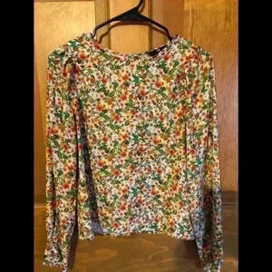 ❤️ 3 for $30 H&M blouse